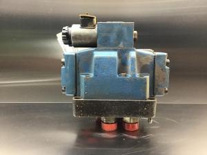 Liebherr Steuerschieber